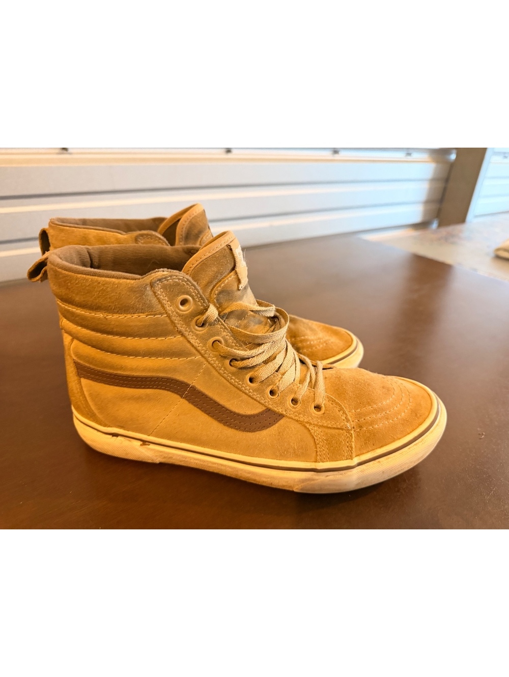 Vans Sk8-Hi MTE Tan Suede High-Top Sneakers – Men's Size 10.0 / Women's 11.5